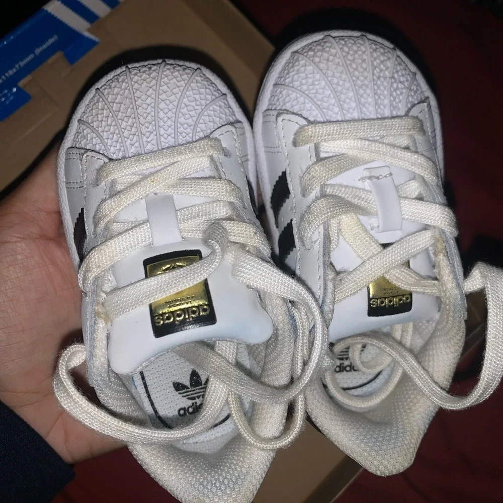 Adidas - Picture 4 of 6